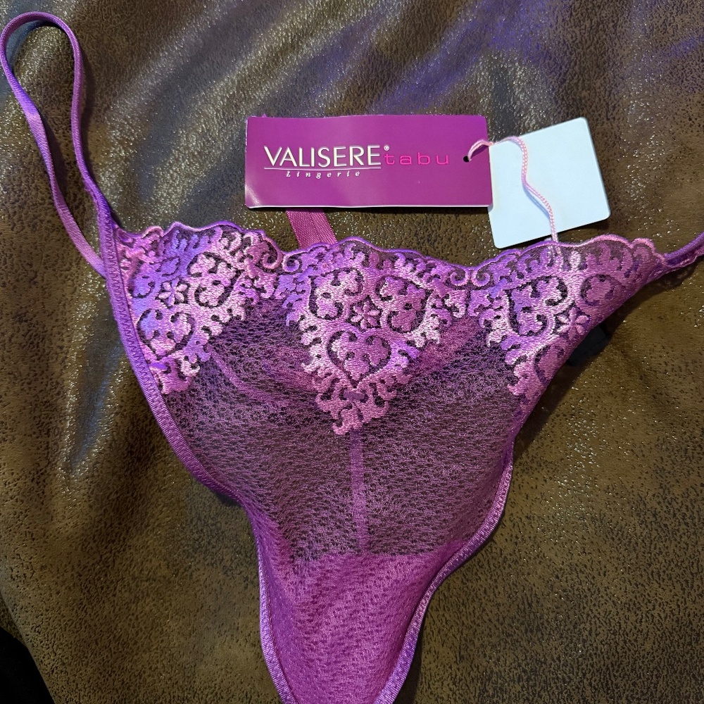 Valisere Tabu Sexy Mission String Panty XL (Italian 4) NWT